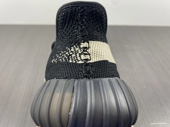 Black Yeezy Adidas V2 350 Core White Boost BY1604 0730
